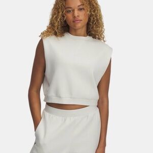 NWT Under Armour Sleeveless Premium Fleece Top L